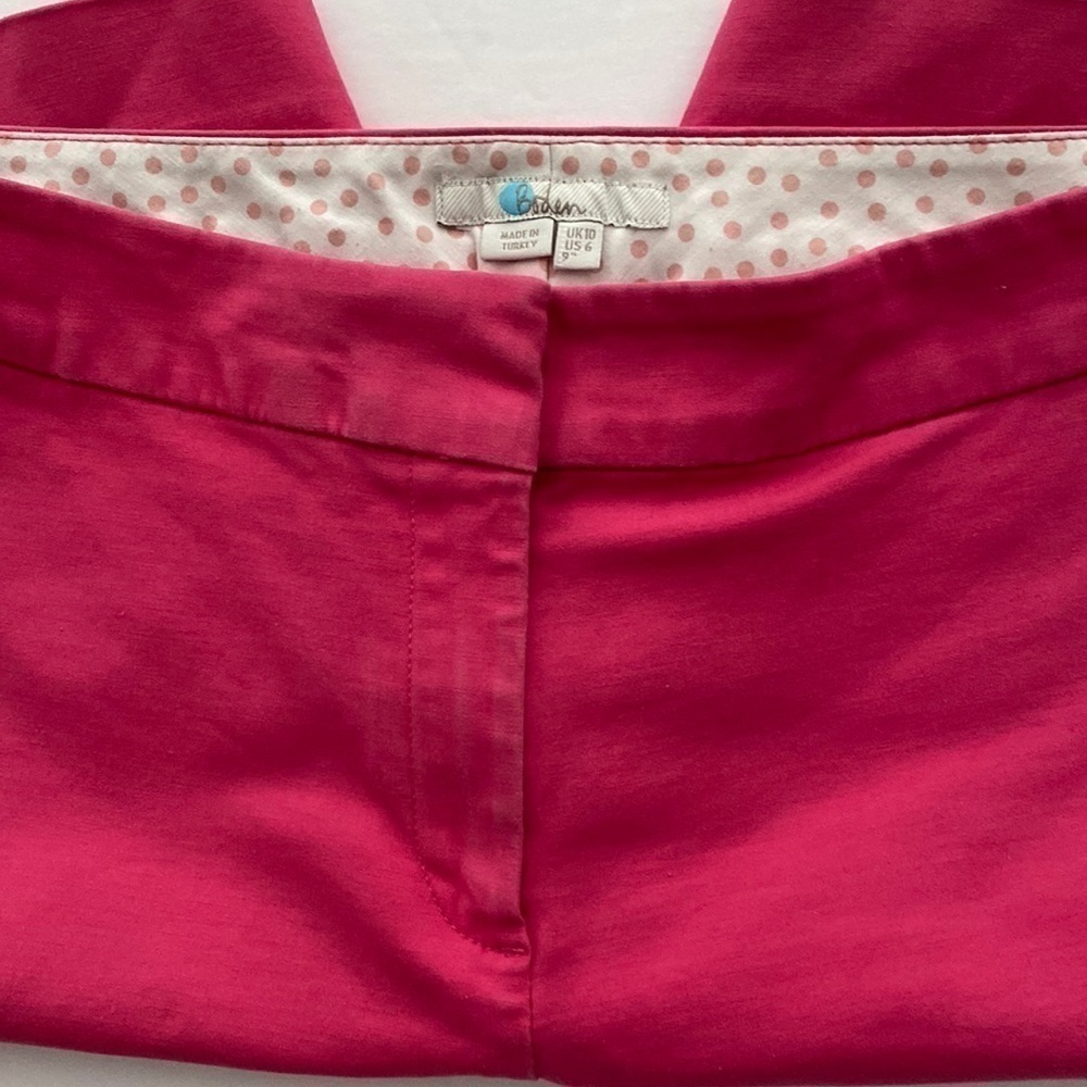 Boden women’s shorts size 6 - 9 inch pink